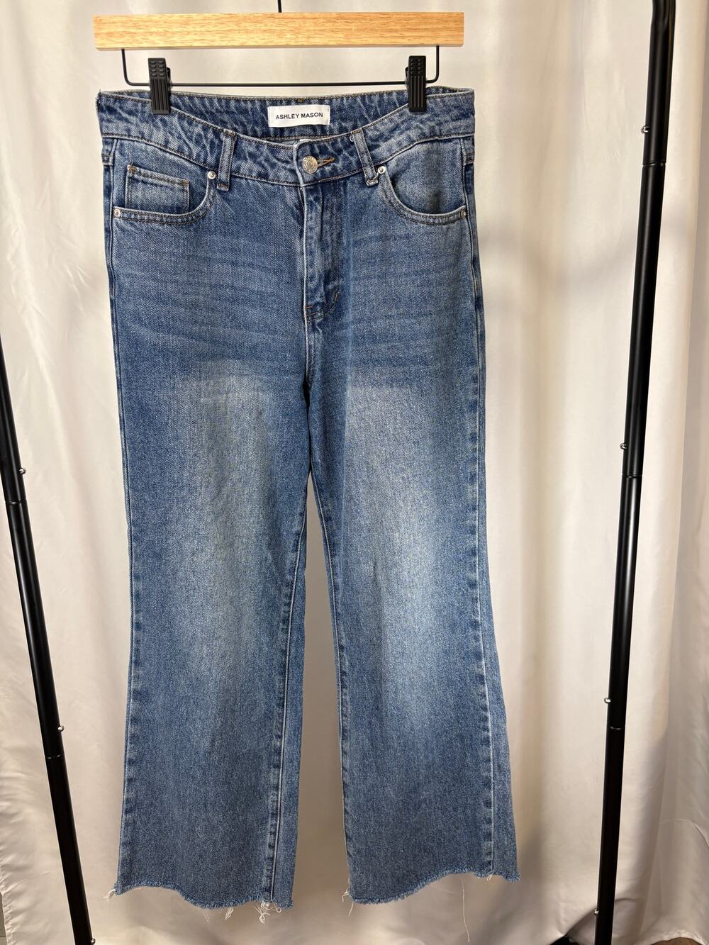 Ashley Mason Women’s Jeans Size 5/27 Blue Wide Leg Raw Hem Lace Heart Pockets
